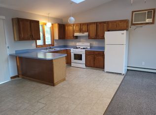 38 Barnsdale Rd, Cranston, RI 02910