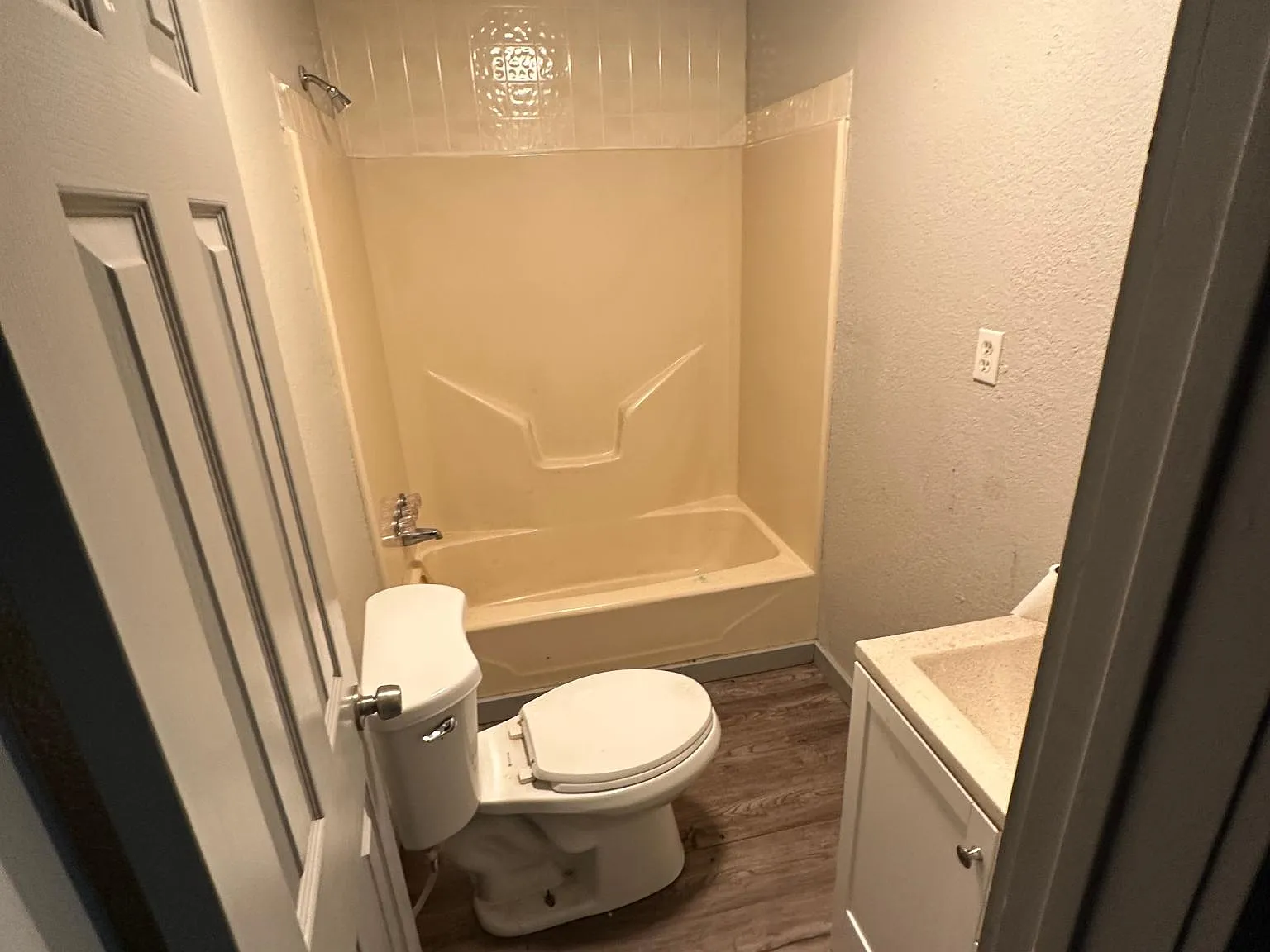 2466 Cottondale Rd — Photo 3