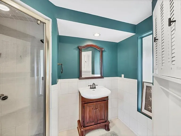 4696 Pompano St — Photo 8