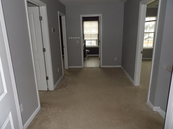 4th image of 1401 Dahoo Ln