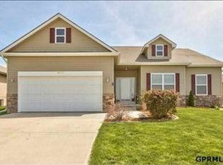 19005 Josephine St, Omaha, NE 68136