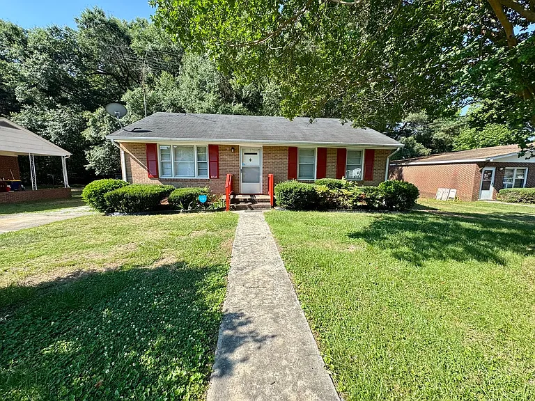 804 E Northington St — Photo 14