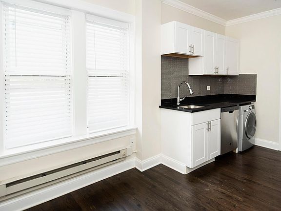 5th image of 3821 N Greenview Ave #X2e