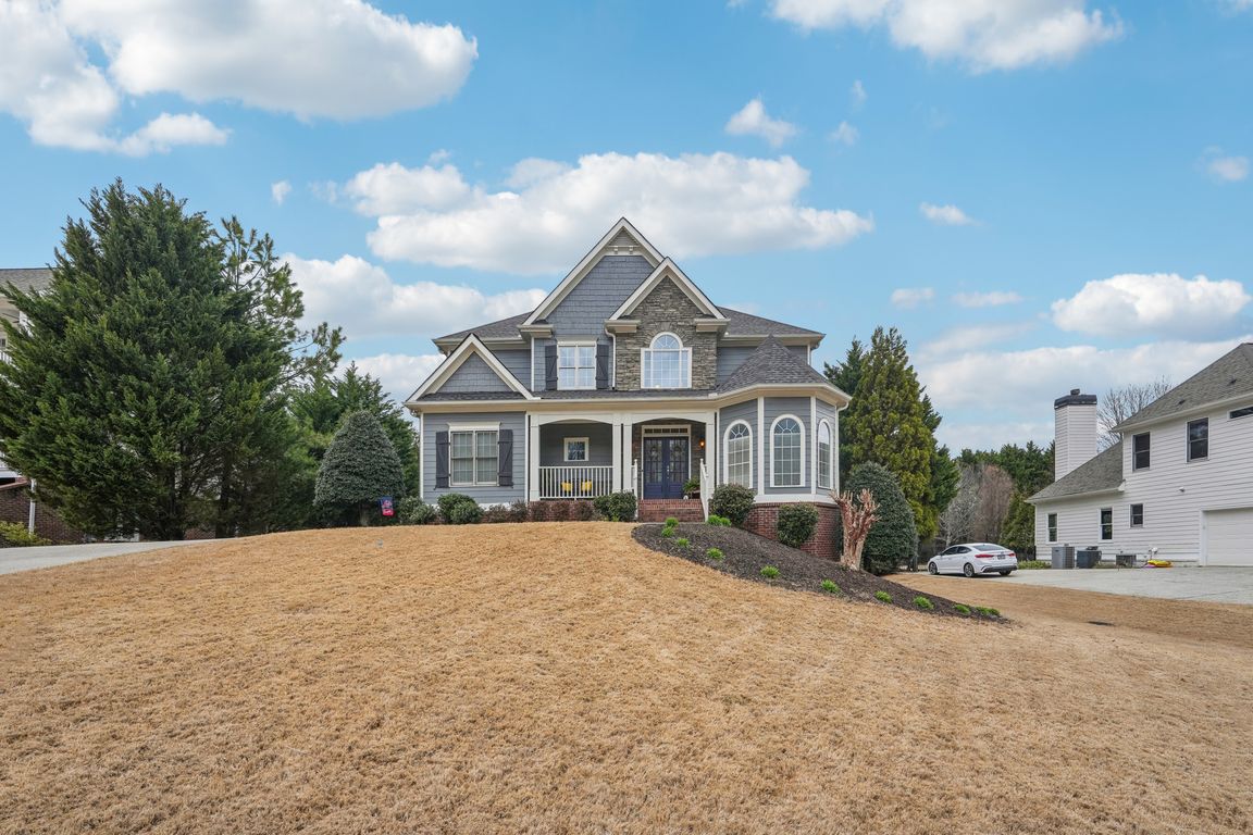 Arbor Meadows Dr-001.jpg