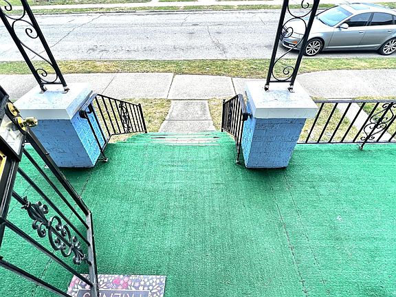 4th image of 3868 Bristow Ave