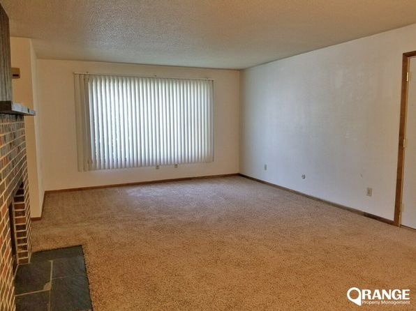 321 6th St N APT 1