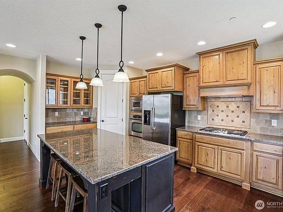 5th image of 3538 NW 17th Avenue