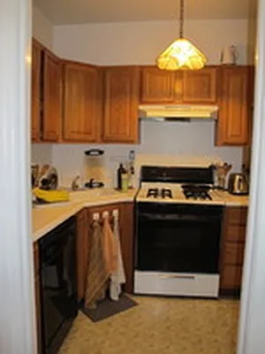 Rented by Aidonis Realty | media 7