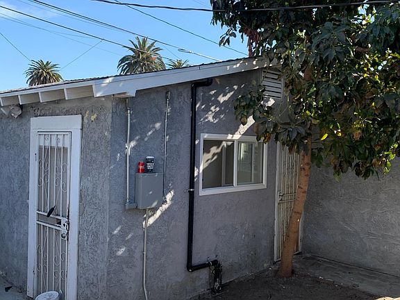 2nd image of 5004 S Wilton Pl