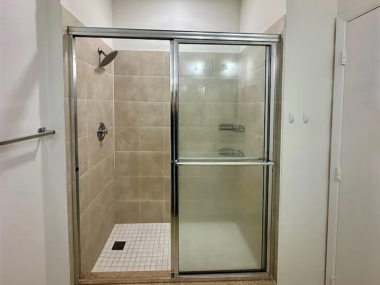 641 Cypress Lake Blvd #K18 — Photo 20