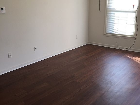 2nd image of 3600-3730 Southborough Rd