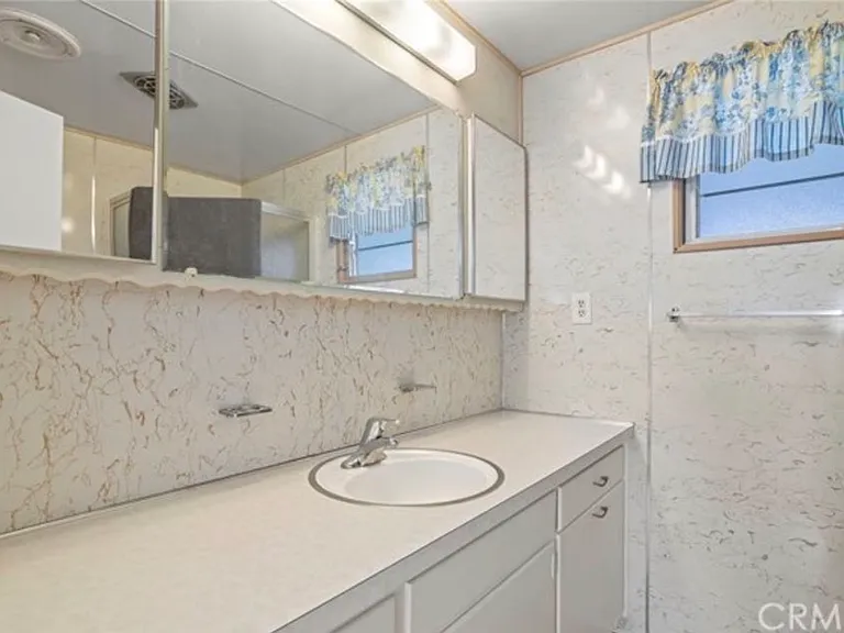 640 San Jose Dr — Photo 9