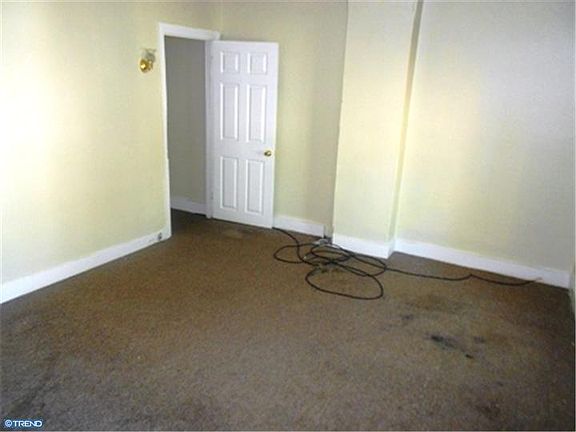 3rd image of 814 N Pine St