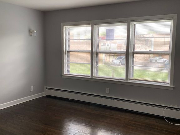 4th image of 11216 S Western Ave #2W