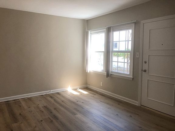 3rd image of 116 E Buckthorn St APT F