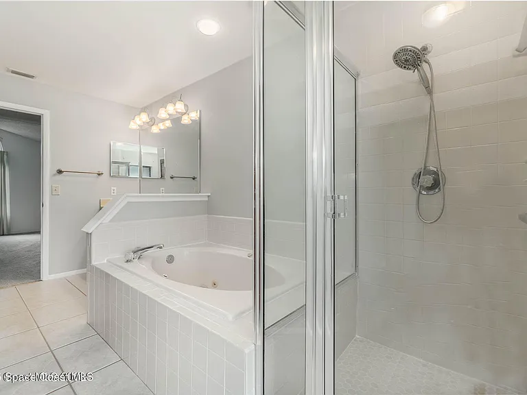 1244 Lakeview Dr — Photo 16