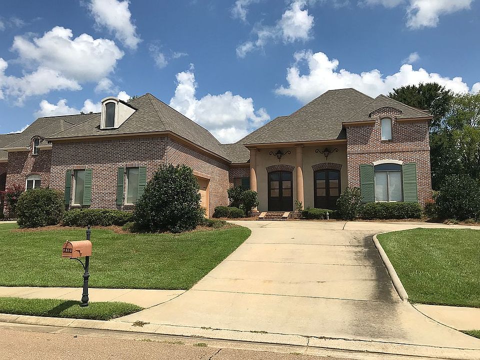 1st image of 310 Summerville Dr