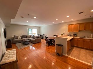 1310 Hudson St APT 2R, Hoboken, NJ 07030