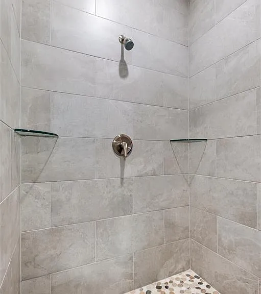 3306 Rosemont Ave — Photo 10