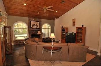 3rd image of 2330 Pine Meadows Pl