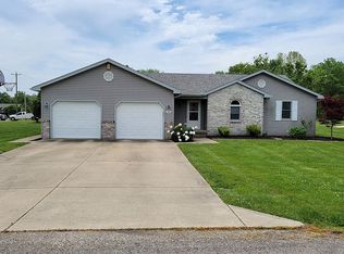 1302 Miller St, Clinton, IN 47842