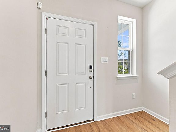 5th image of 126 Corolla Dr