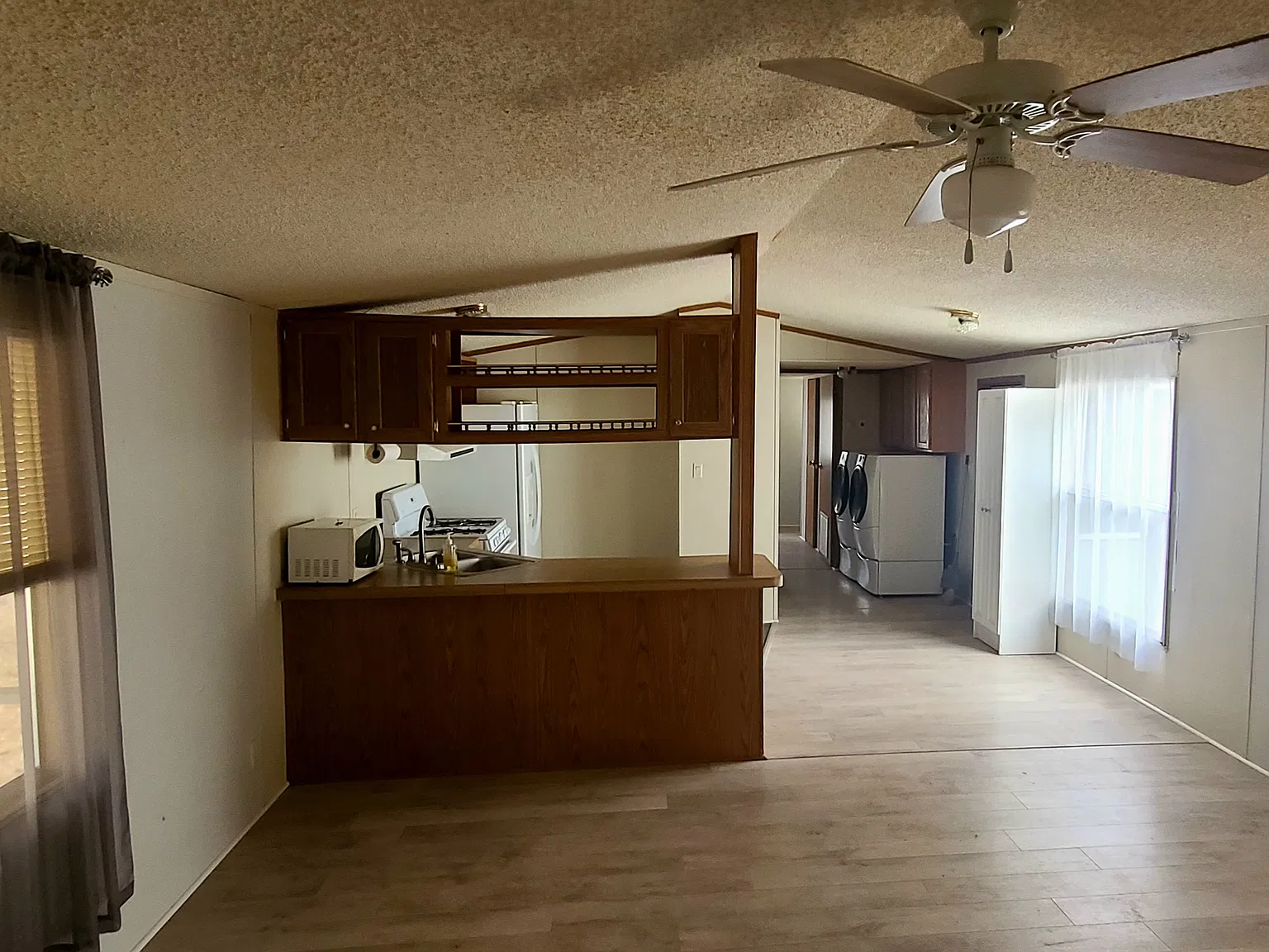 4390 E Aztec Rd — Photo 4