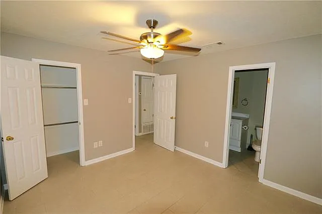 100 Peter Ln — Photo 10