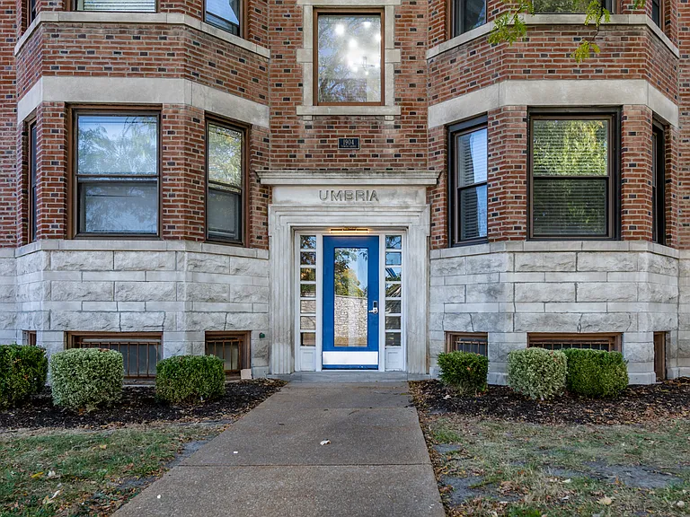 1910 Tower Grove Ave #2L — Photo 29