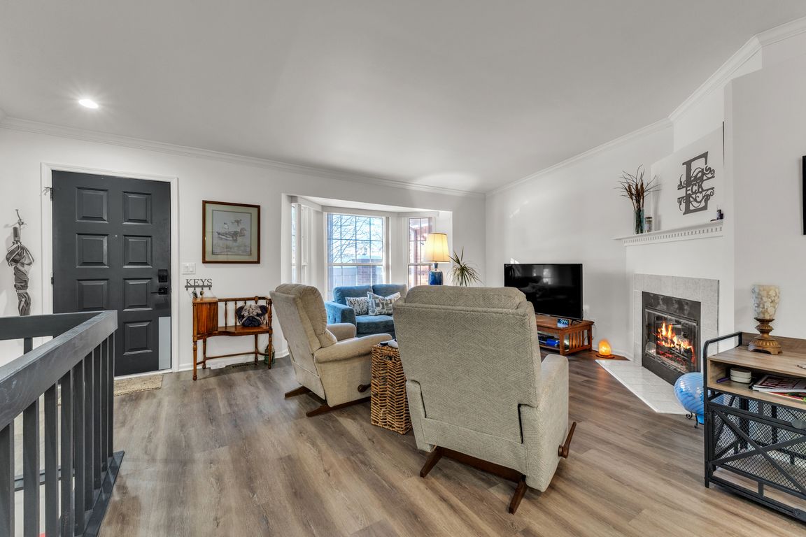 next background image