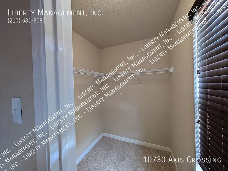 10730 Axis Xing — Photo 16
