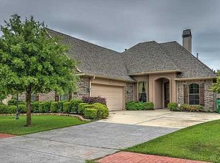 517 Toulouse Ct, Bossier City, LA 71111