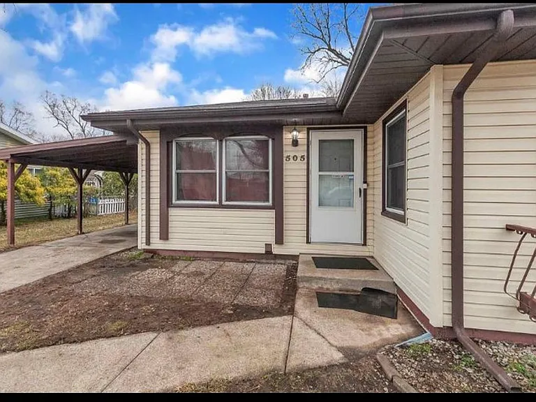 505 E Lowell Ave — Photo 2