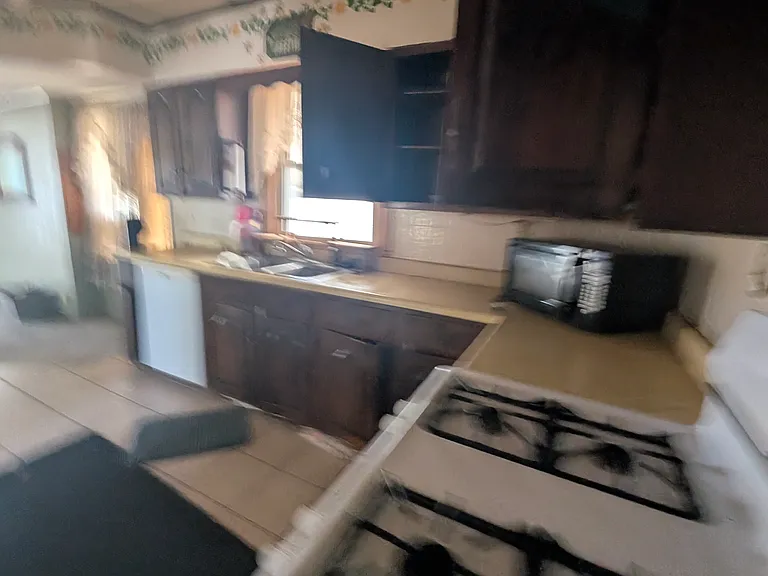 1108 E Arcadia Ave — Photo 11