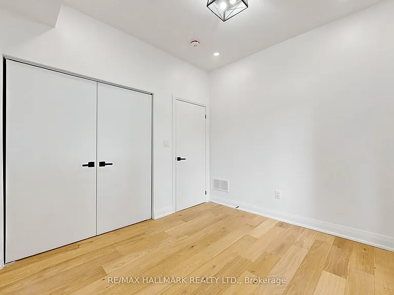 2205 Victoria Park Ave #MAIN — Photo 12