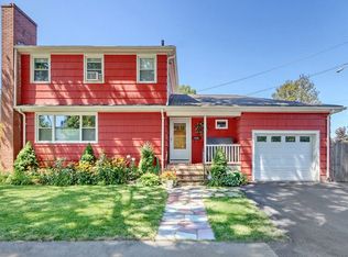 632 Lynn Fells Pkwy, Melrose, MA 02176