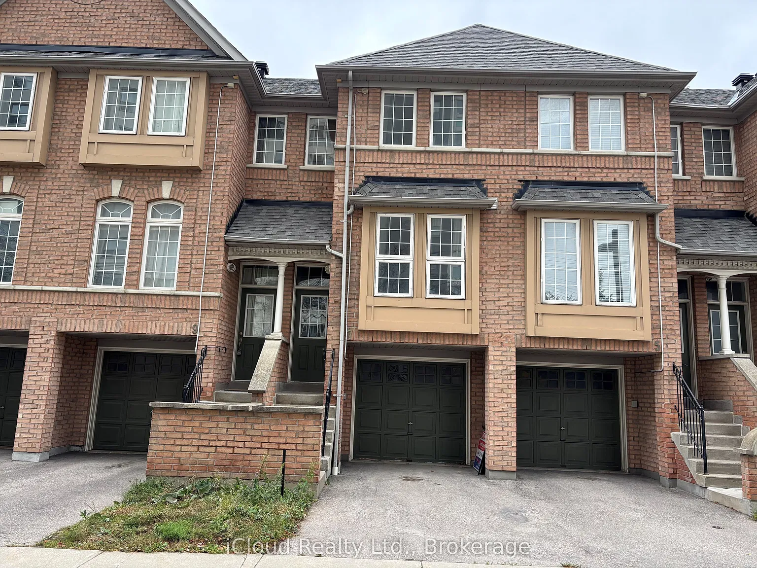 3 bed, $3,000 — Photo 1