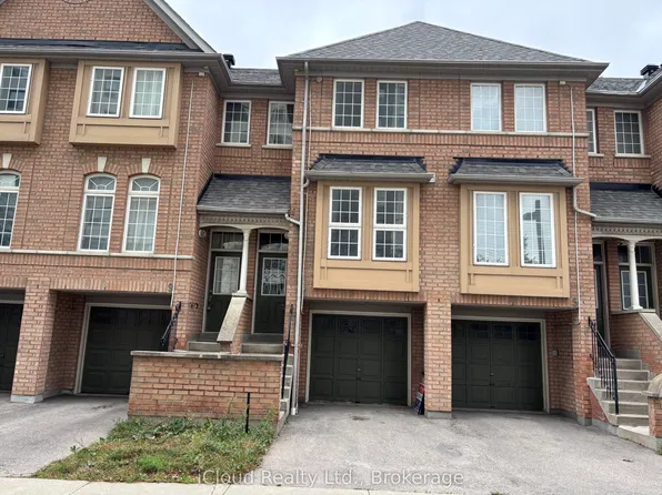 50 Strathaven Dr #7, Mississauga, ON L5R 4E7