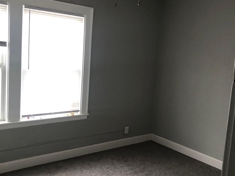 Nice bedroom window lighting.