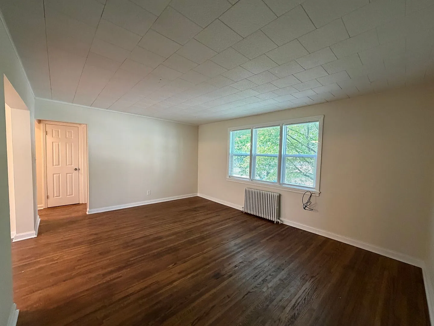 421 E Honeywell Ave — Photo 3