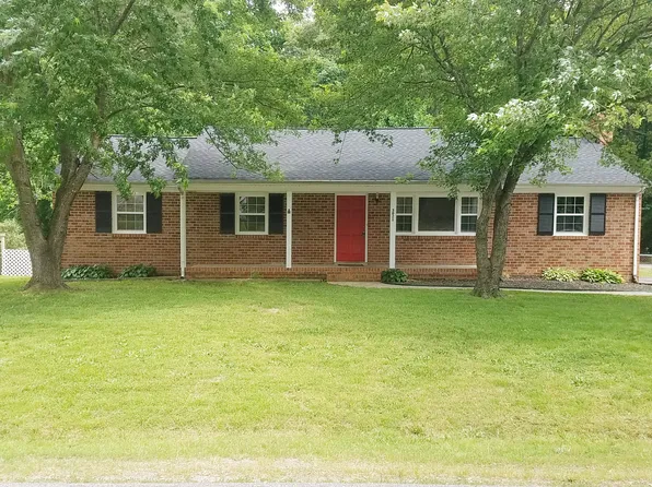 3021 Ionis Ln, Midlothian, VA 23112