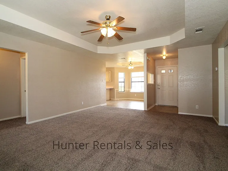 4705 Fawn Dr — Photo 4
