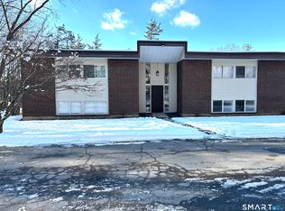 Town In Country, Woodbury, CT 06798