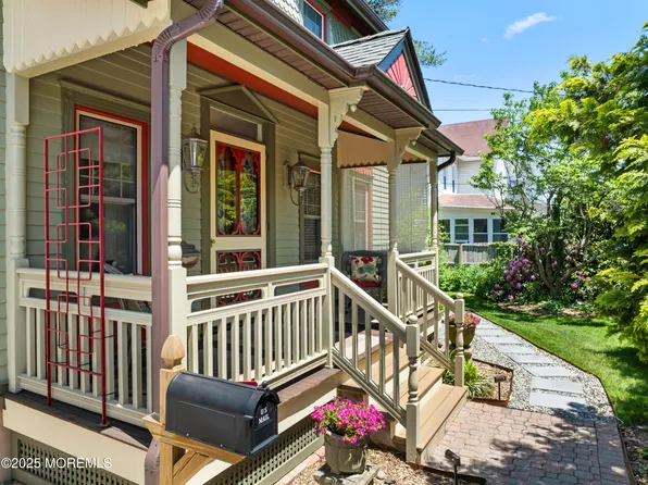 14 Dayton Avenue, Toms River, NJ 08753