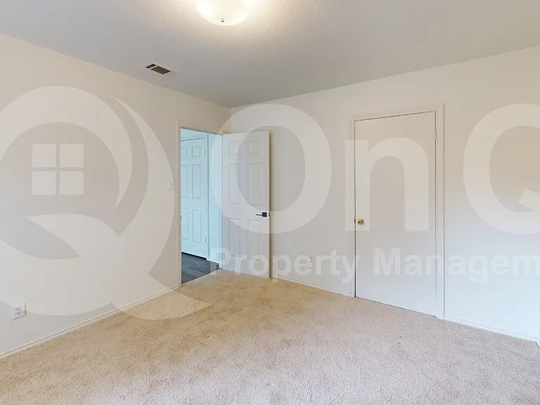 786 Pierre Ln — Photo 18