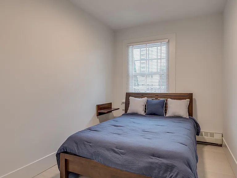 1425 Haro St #203 — Photo 16