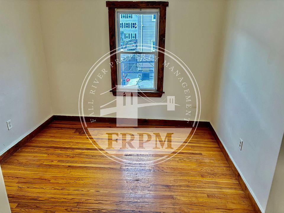 118 Seabury St 118 Seabury St Fall River MA Zillow