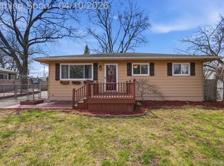7039 Lapham Blvd, Waterford, MI