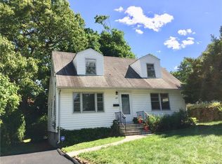 27 Washington Ave, Tappan, NY 10983