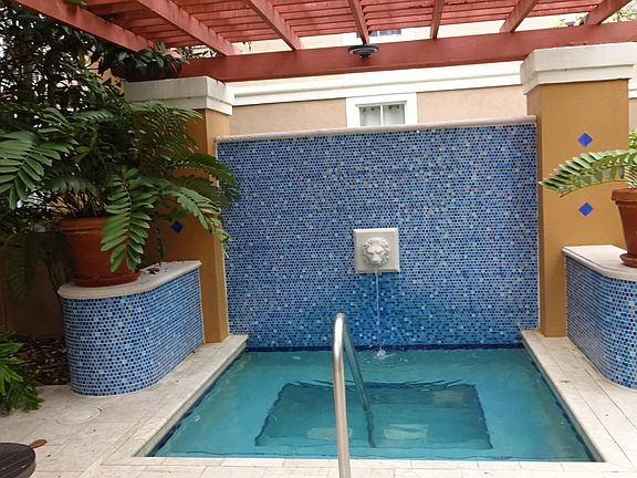 4th image of 19877 E Country Club Dr #3306